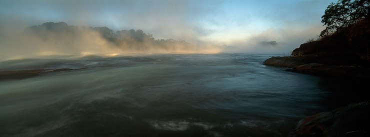 LZmL.48 African River, Luapula River, N Zambia