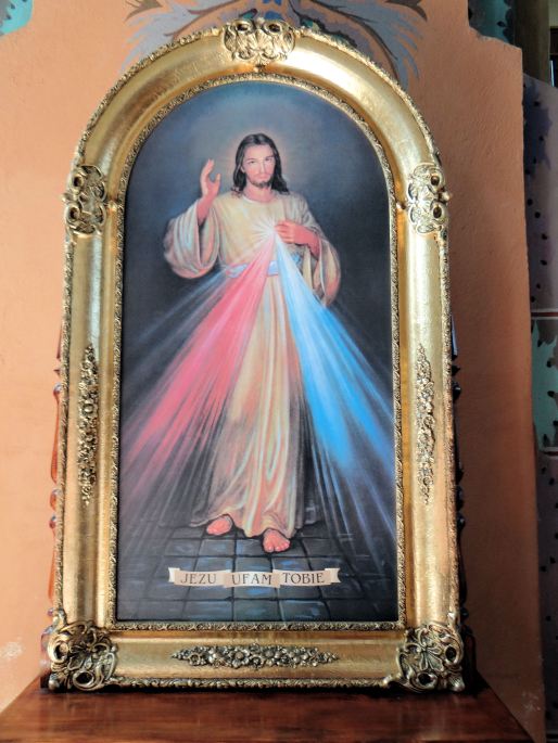 200816_-_Interior_of_Saint_Bartholomew_church_in_Andrzejewo_-_painting_Jesus_I_trust_in_You_-_01